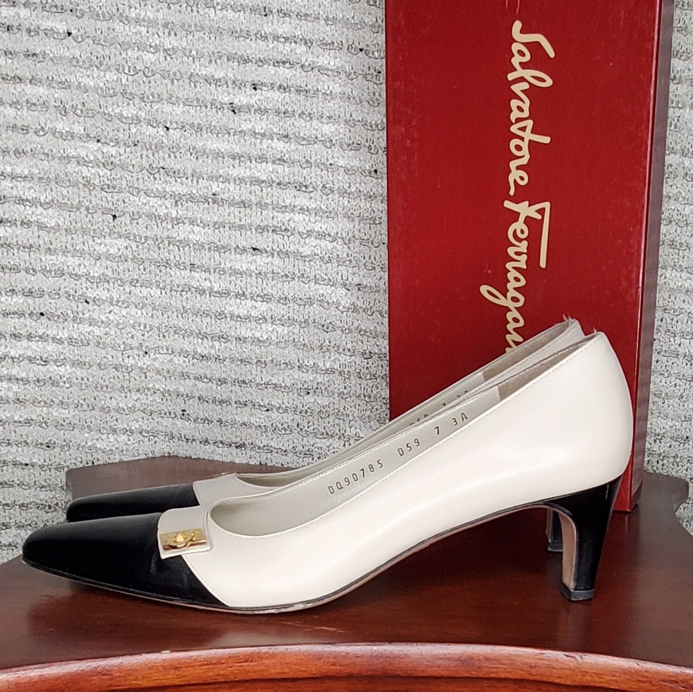 Salvatore Ferragamo Heels - Picture 9 of 16